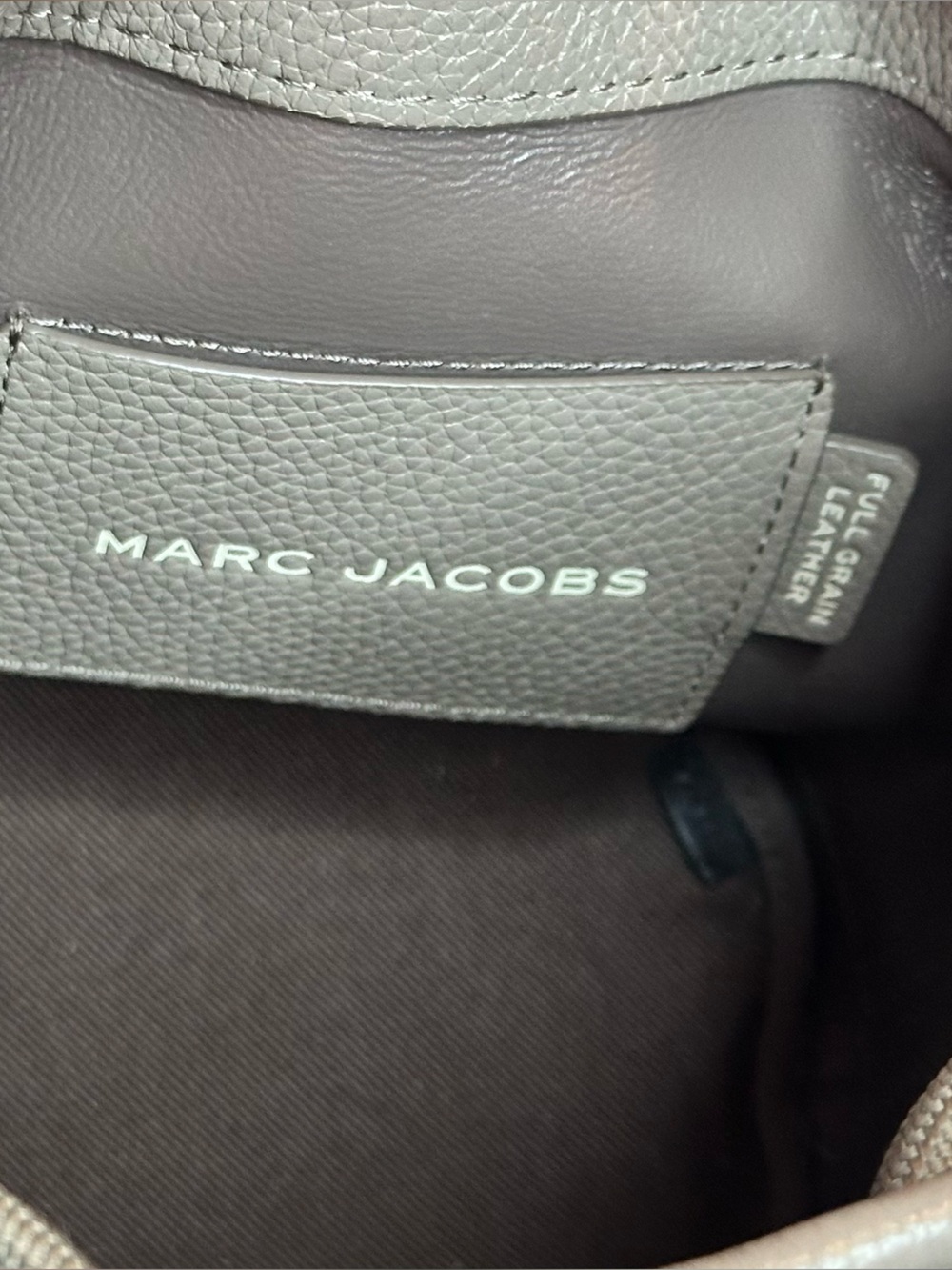 MARC JACOBS The Bucket Bag- Cement - Picture 9 of 16